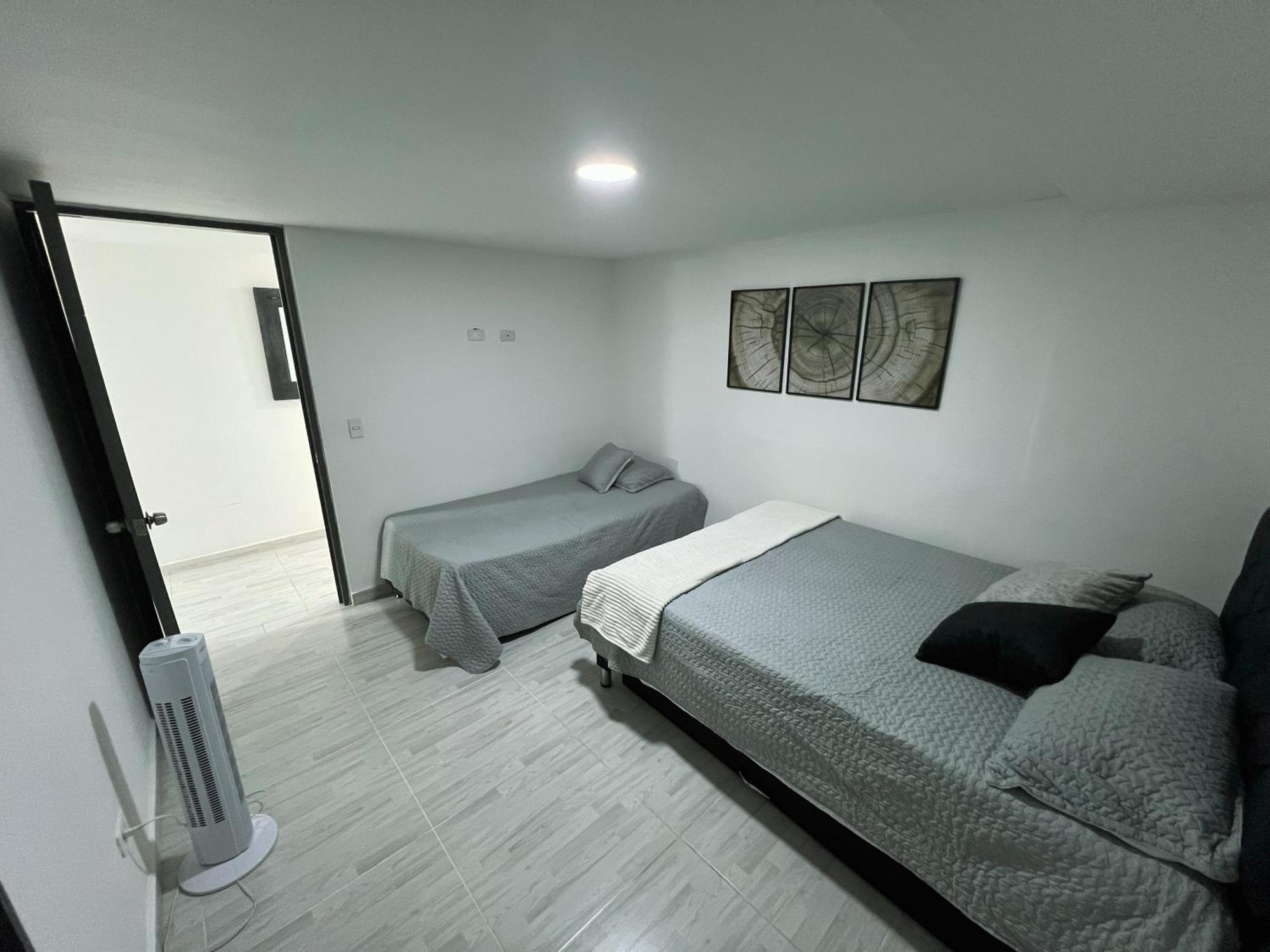 Comodo Y Amplio En Laureles Apartamento